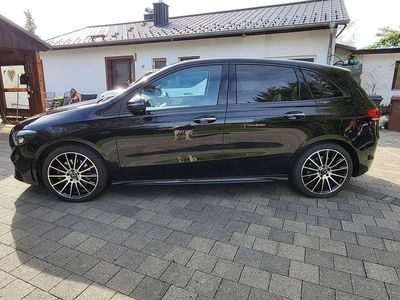 Mercedes B250e