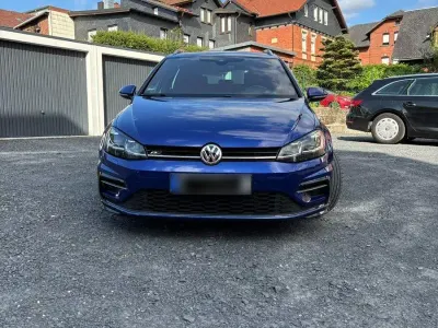 Gebraucht VW Golf VII Highline 150 PS (110 kW) 2018 Blau Limousine