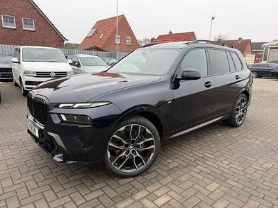 Neu BMW X7 M Sport 352 PS (258 kW) 2025 Schwarz SUV