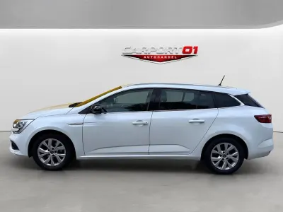 Gebraucht Renault Mégane LIMITED 140 PS (102 kW) 2019 Weiß Limousine
