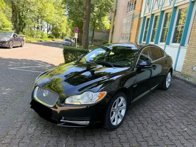 Gebraucht Jaguar XF 211 PS (155 kW) 2010 Schwarz Limousine