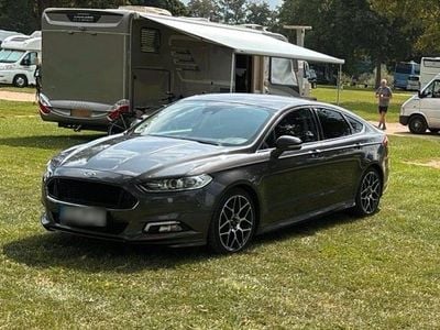 Gebraucht Ford Mondeo Titanium 179 PS (131 kW) 2017 Grau Limousine