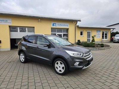 Grau Gebraucht 2019 Ford Kuga SUV | 13.990 € (Guter Preis)