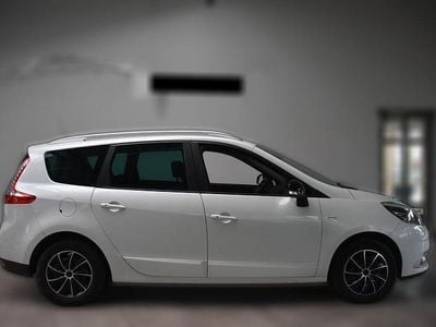 Weiß metallic Gebraucht 2015 Renault Scénic III LIMITED | 8.670 € (Teuer)