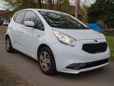Second-hand Kia Venga 90 CP (66 kW) 2018 Alb Hatchback