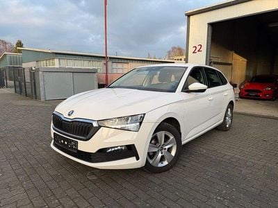 Weiß Gebraucht 2020 Skoda Scala Cool Plus Kleinwagen | 12.850 € (Guter Preis)