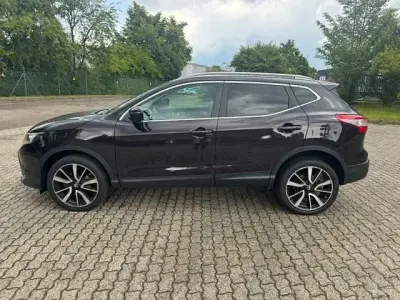 Gebraucht Nissan Qashqai 120 PS (88 kW) 2016 Violet SUV