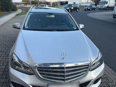Gebraucht Mercedes E220 170 PS (125 kW) 2015 Silber Kombi