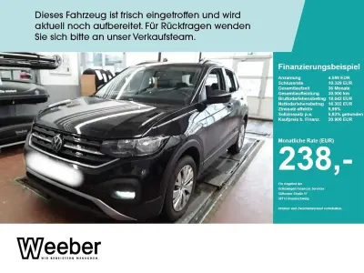 Gebraucht VW T-Cross Life 110 PS (80 kW) 2023 Deep black perleffekt (metallic) SUV