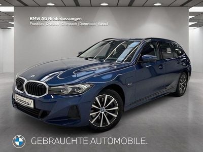 Blau Gebraucht 2022 BMW 320e Limousine | 27.280 € (Guter Preis)