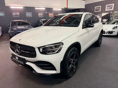 Gebraucht Mercedes GLC300e AMG 211 PS (155 kW) 2021 Weiß Coupé