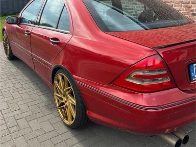 Mercedes C200