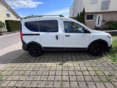 Second-hand Dacia Dokker Celebration 116 CP (85 kW) 2018 Alb Monovolum