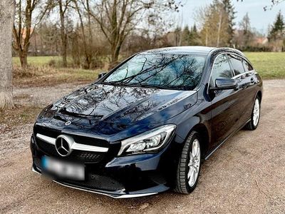 Second-hand Mercedes CLA220 170 CP (125 kW) 2018 Albastru Berlinǎ