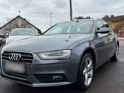 Gebraucht Audi A4 Attraction 143 PS (105 kW) 2012 Grau Kombi