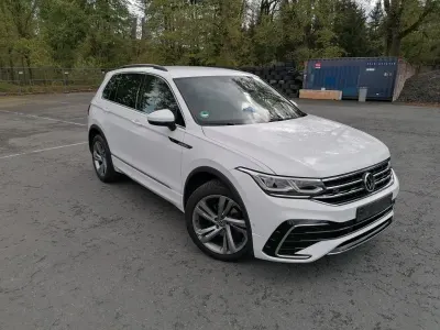 Gebraucht VW Tiguan R-line 150 PS (110 kW) 2021 Weiß SUV