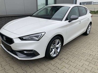 gebraucht Seat Leon 1.5 TSI 130PS, Weiß, 5 Jahre Garantie, FULL LED...