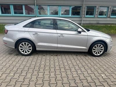 Usata Audi A3 Attraction 125 CV (91 kW) 2015 Grigio Berlina