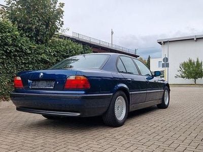 BMW 735