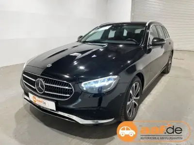 Gebraucht Mercedes E300 Avantgarde 320 PS (235 kW) 2022 Schwarz Kombi