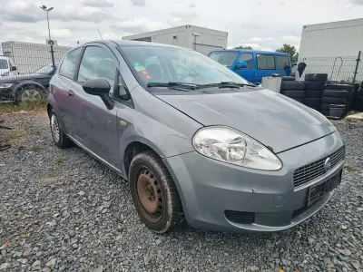 Gebraucht Fiat Grande Punto Active 65 PS (47 kW) 2017 Grau Kleinwagen