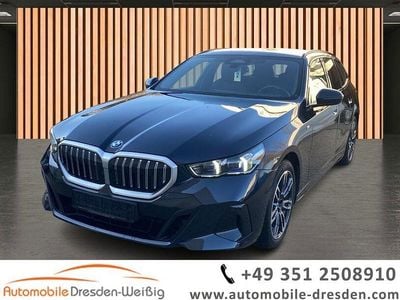 Gebraucht BMW 520 M Sport 197 PS (144 kW) 2025 Schwarz Kombi