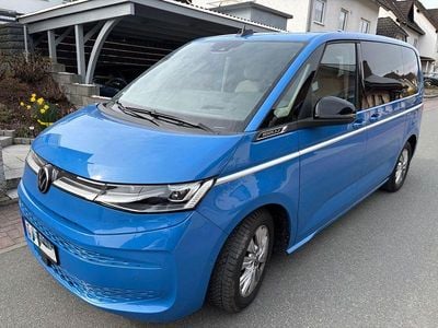 Gebraucht VW Multivan Style 204 PS (150 kW) 2024 Blau Van