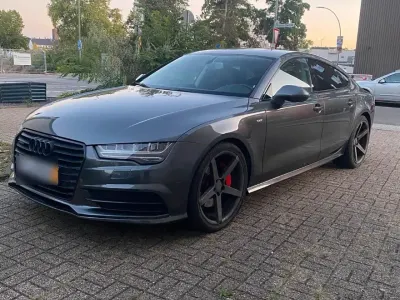Gebraucht Audi A7 S-Line 218 PS (160 kW) 2015 Grau Kleinwagen