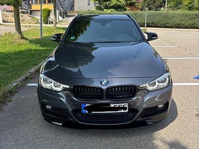 Gebraucht BMW 318 M Sport 136 PS (100 kW) 2019 Grau Kombi
