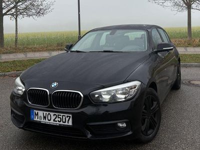 Schwarz Gebraucht 2015 BMW 118 Kleinwagen | 12.299 € (Etwas zu teuer)