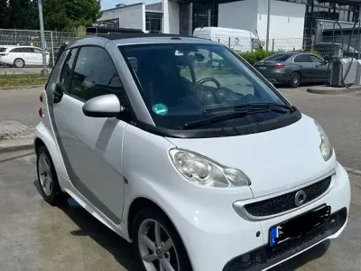 Gebraucht Smart ForTwo Cabrio Pulse 84 PS (61 kW) 2010 Weiß Cabrio
