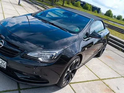 Gebraucht Opel Cascada Innovation 140 PS (102 kW) 2017 Schwarz Cabrio