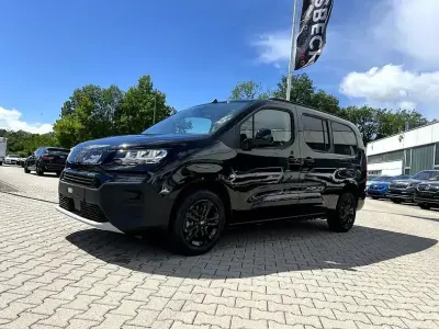 Neu Fiat Qubo Icon 131 PS (96 kW) 2026 Schwarz Van / Kleinbus