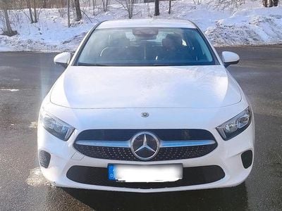 Gebraucht Mercedes A220 190 PS (139 kW) 2019 Weiß Limousine