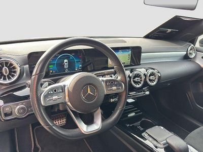 Gebraucht Mercedes A250 218 PS (160 kW) 2020