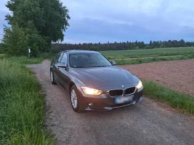 Usata BMW 318 143 CV (105 kW) 2015 Grigio Berlina