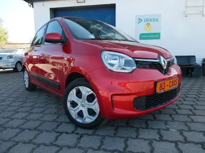 Używany Renault Twingo LIMITED 65 KM (47 kW) 2021 Czerwony Hatchback