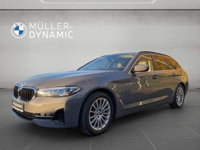Berninagrau bernsteineffekt Gebraucht 2021 BMW 530e Kombi | 32.910 € (Fairer Preis)