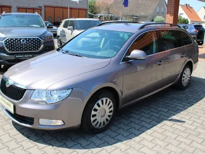 Gebraucht Skoda Superb Active 170 PS (125 kW) 2012 Beige Kombi