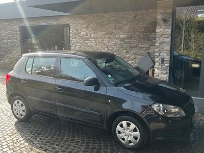 Gebraucht Skoda Fabia 60 PS (44 kW) 2012 Schwarz Kleinwagen