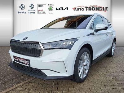 Moonweiss metallic Gebraucht 2023 Skoda Enyaq iV Loft SUV | 41.520 € (Etwas zu teuer)
