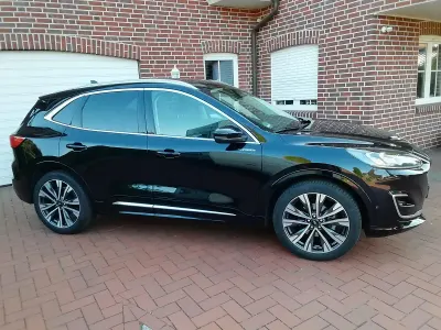 Gebraucht Ford Kuga 190 PS (139 kW) 2020 Schwarz SUV