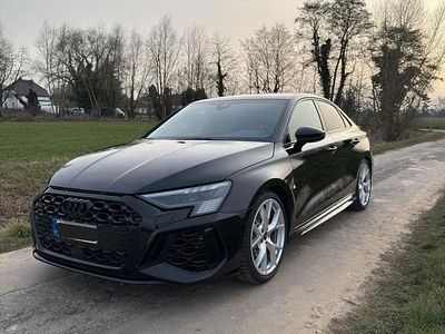 Gebraucht Audi RS3 Ambiente 400 PS (294 kW) 2023 Schwarz Limousine