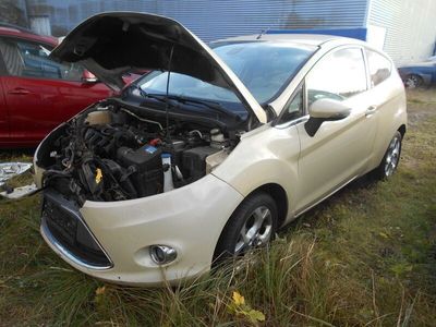 gebraucht Ford Fiesta Ghia / Motor ist in Ordnung