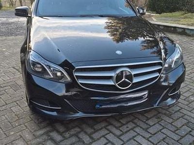 Second-hand Mercedes E250 201 CP (147 kW) 2015 Negru Berlinǎ