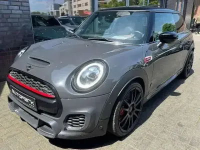 Gebraucht Mini John Cooper Works Chili 231 PS (169 kW) 2020 Grau Kleinwagen