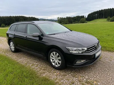 Gebraucht VW Passat 150 PS (110 kW) 2022 Schwarz Kombi