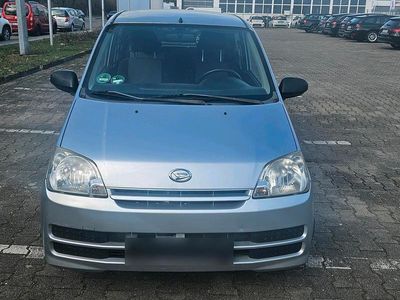 Gebraucht Daihatsu Cuore 58 PS (42 kW) 2005 Grau Kleinwagen