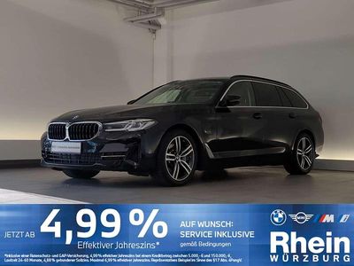 Gebraucht BMW 530e 292 PS (214 kW) 2022 Black sapphire metallic Kombi