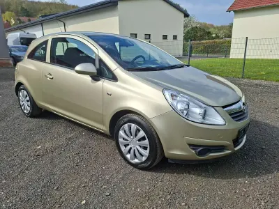 Gebraucht Opel Corsa Edition 80 PS (58 kW) 2008 Champagner silber m2 Kleinwagen